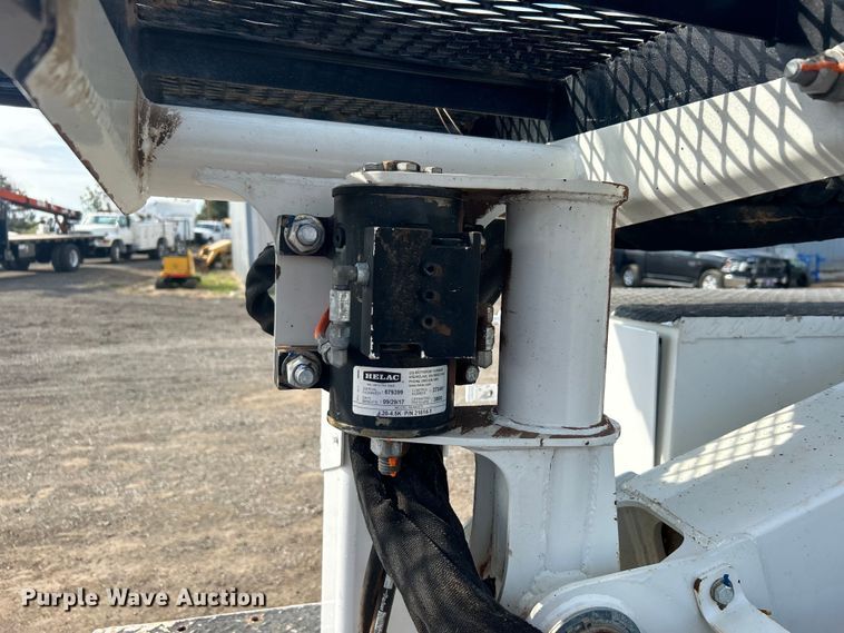 image for item EG1357 2017 Ford F550 Super Duty bucket truck