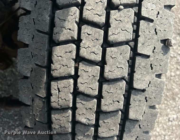 image for item EG1357 2017 Ford F550 Super Duty bucket truck