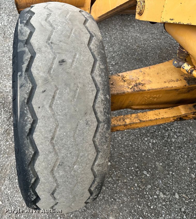 image for item EG1373 1990 Case  580K backhoe