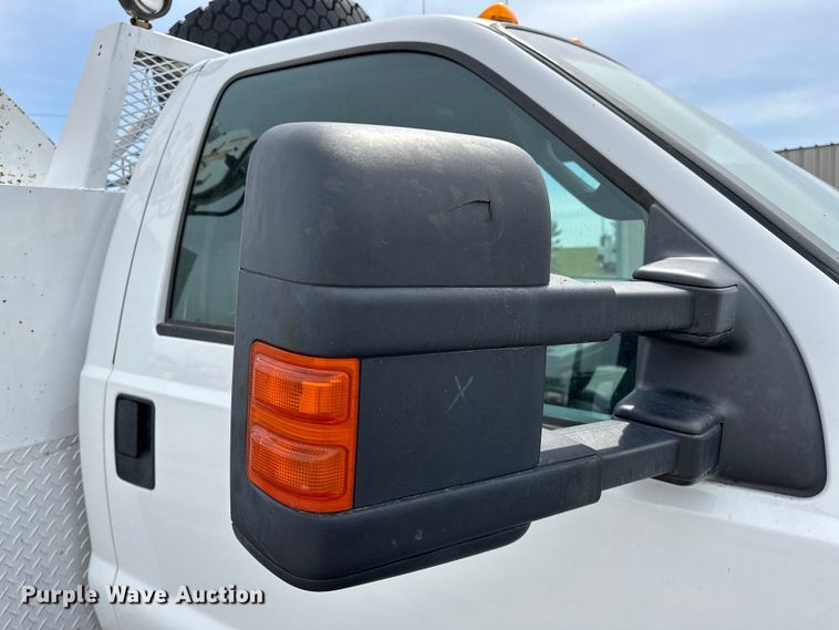 image for item EG1383 2011 Ford F550 Super Duty 