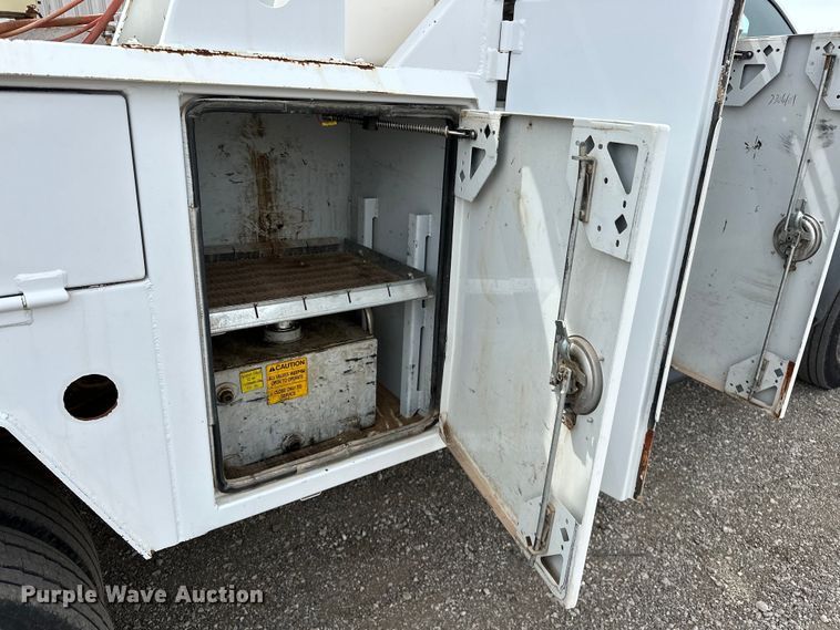 image for item EG1383 2011 Ford F550 Super Duty 