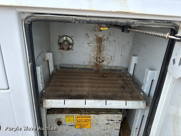 image for item EG1383 2011 Ford F550 Super Duty 