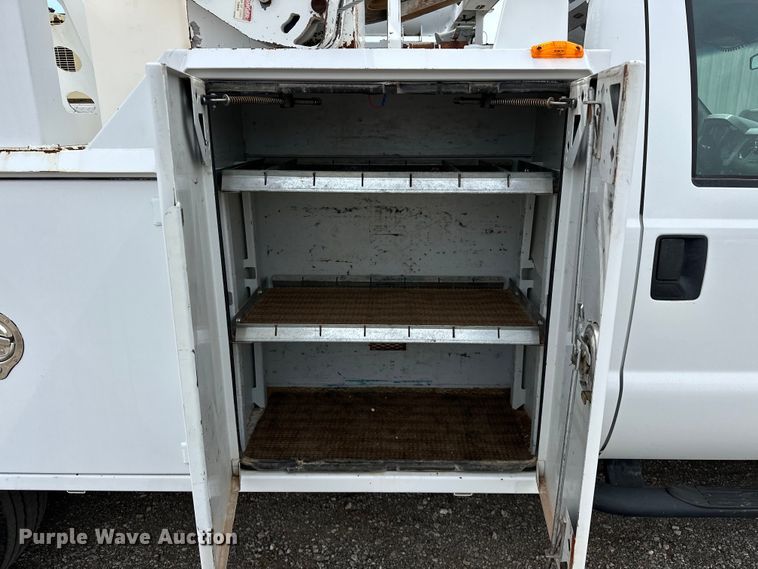 image for item EG1383 2011 Ford F550 Super Duty 