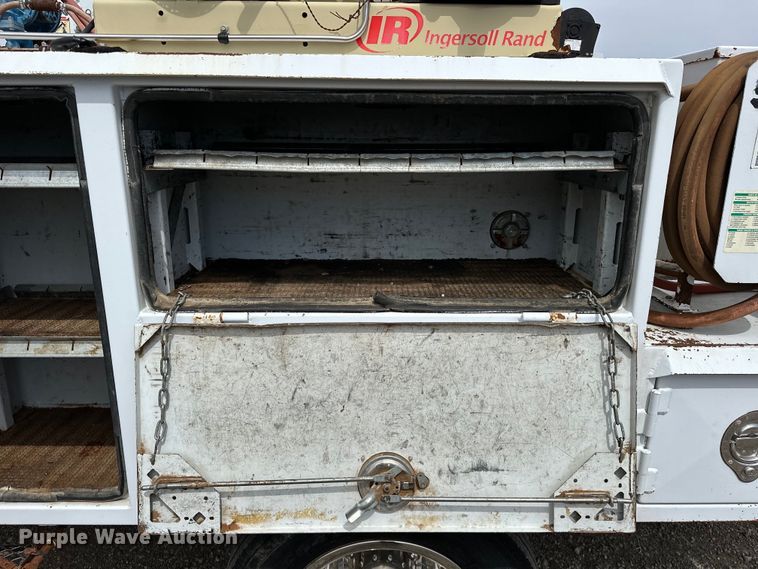 image for item EG1383 2011 Ford F550 Super Duty 