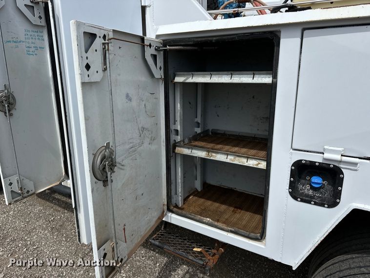 image for item EG1383 2011 Ford F550 Super Duty 