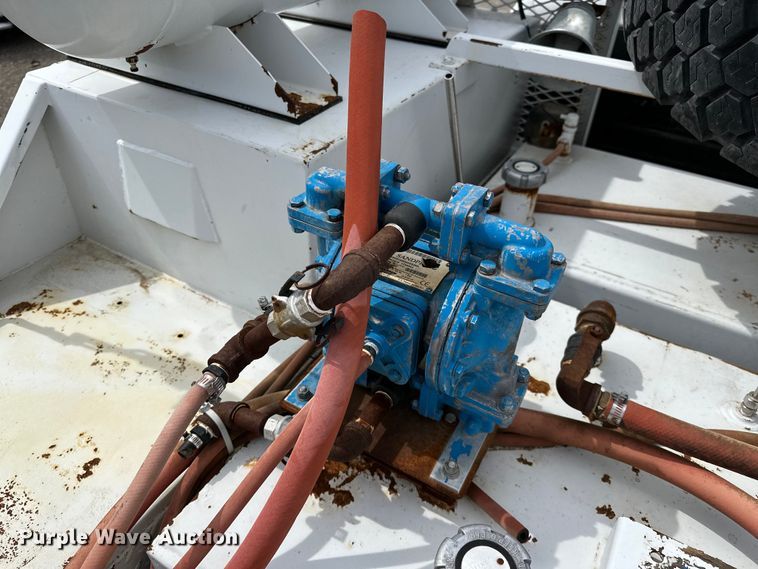 image for item EG1383 2011 Ford F550 Super Duty 