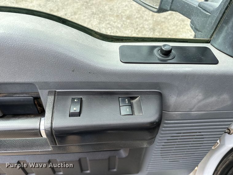 image for item EG1383 2011 Ford F550 Super Duty 