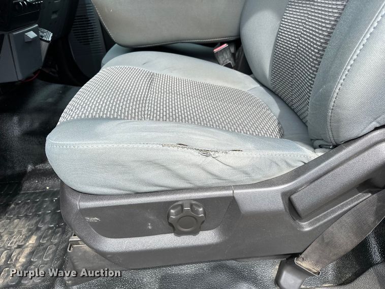 image for item EG1383 2011 Ford F550 Super Duty 