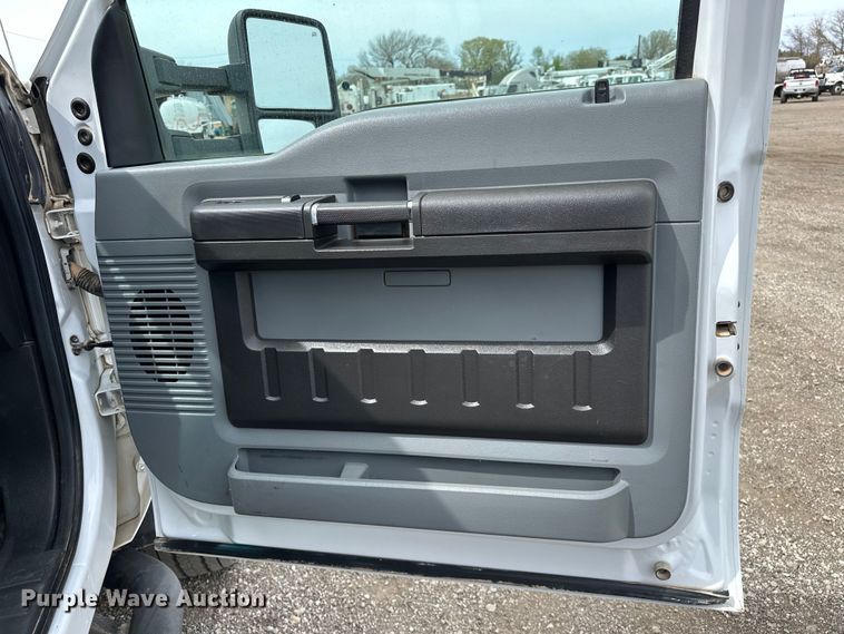 image for item EG1383 2011 Ford F550 Super Duty 