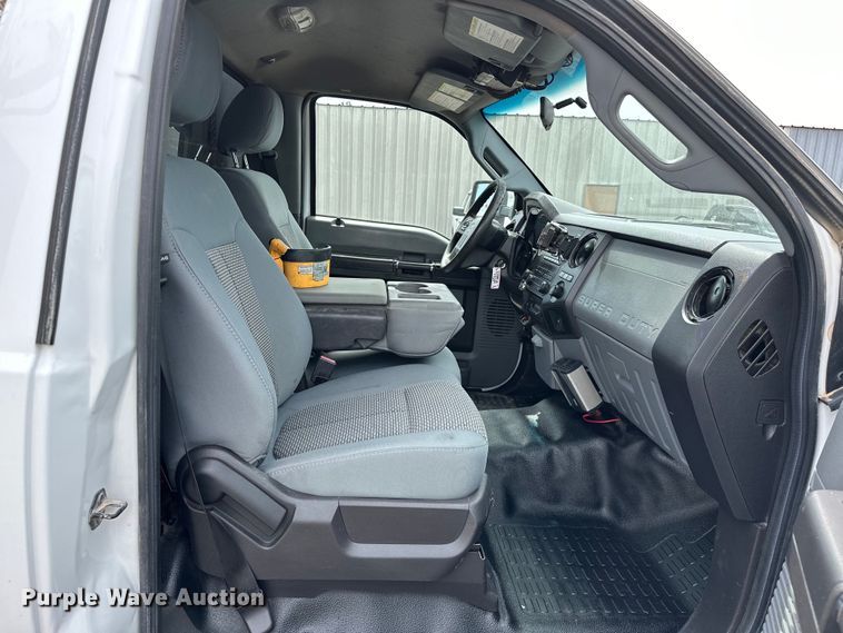 image for item EG1383 2011 Ford F550 Super Duty 