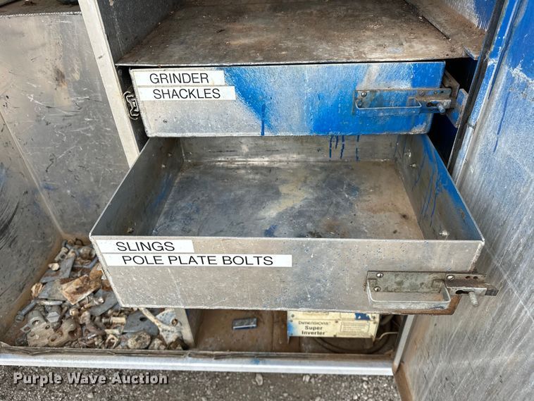 image for item EG1384 2009 Peterbilt  365 tri-drive bucket truck