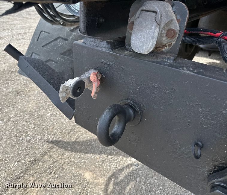 image for item EG1384 2009 Peterbilt  365 tri-drive bucket truck