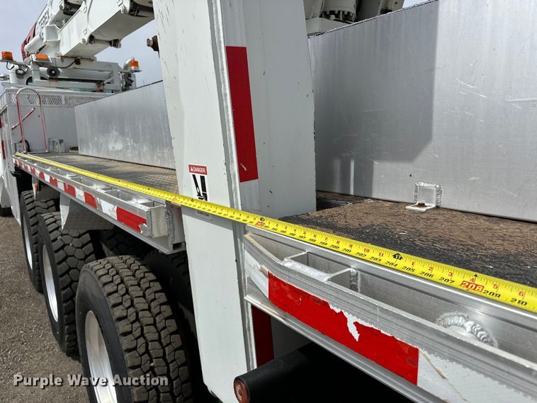 image for item EG1384 2009 Peterbilt  365 tri-drive bucket truck