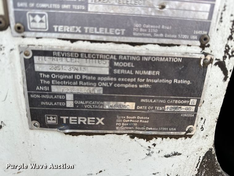 image for item EG1384 2009 Peterbilt  365 tri-drive bucket truck