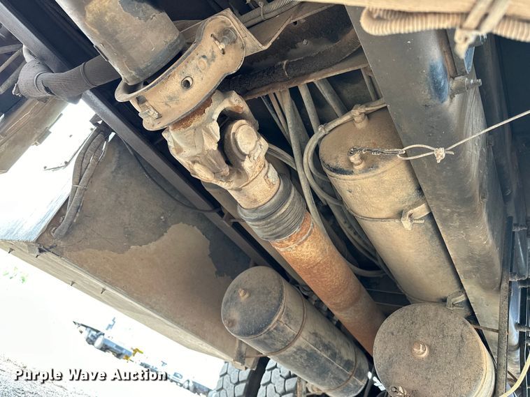 image for item EG1384 2009 Peterbilt  365 tri-drive bucket truck