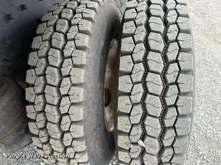 image for item EG1384 2009 Peterbilt  365 tri-drive bucket truck