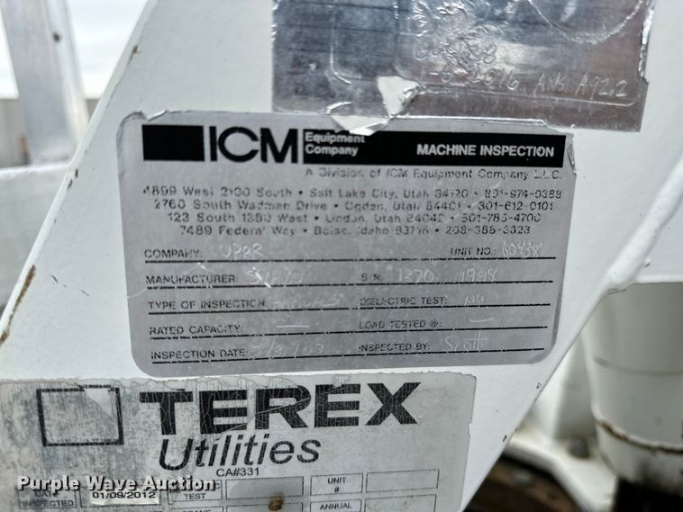 image for item EG1389 1999 International  4700 bridge inspection truck