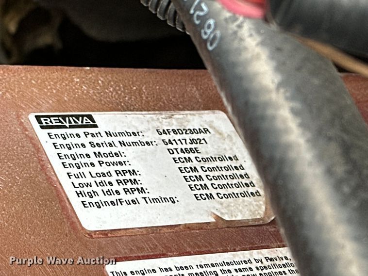 image for item EG1389 1999 International  4700 bridge inspection truck