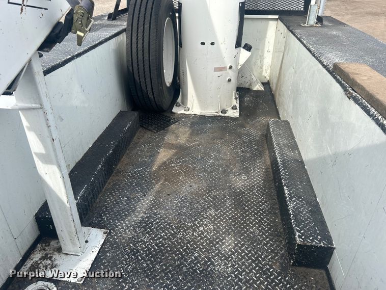 image for item EG1397 2012 Freightliner  M2 Business Class bucket truck