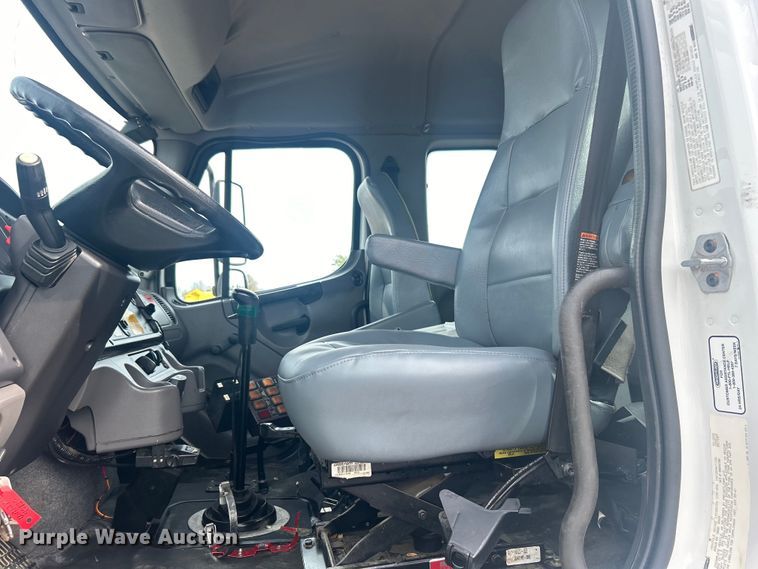 image for item EG1397 2012 Freightliner  M2 Business Class bucket truck