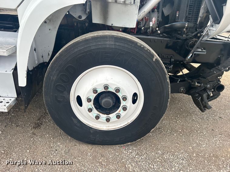 image for item EG1397 2012 Freightliner  M2 Business Class bucket truck