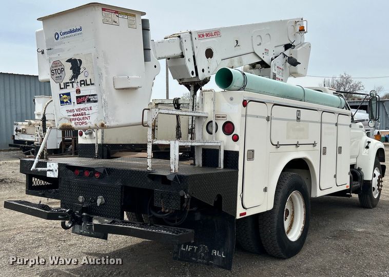 image for item EG1400 1997 Ford F800 bucket truck