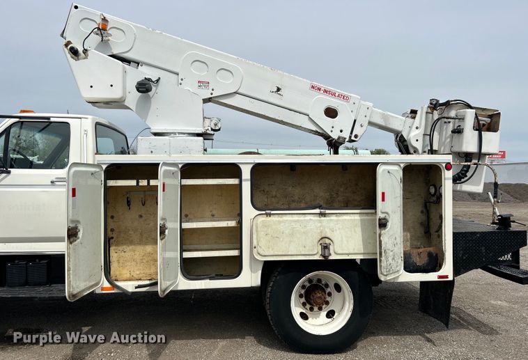 image for item EG1400 1997 Ford F800 bucket truck