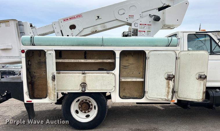 image for item EG1400 1997 Ford F800 bucket truck