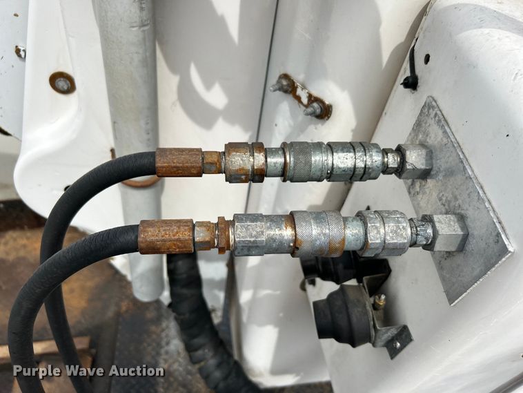 image for item EG1400 1997 Ford F800 bucket truck