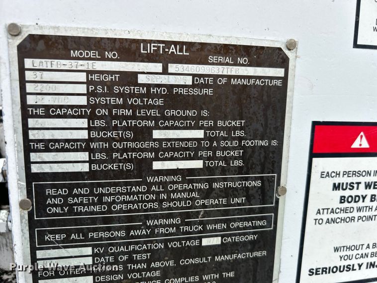 image for item EG1400 1997 Ford F800 bucket truck