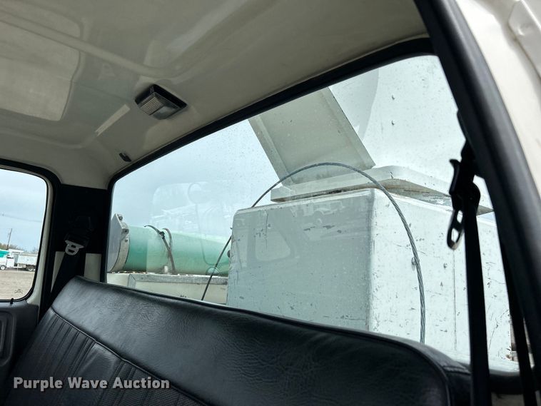 image for item EG1400 1997 Ford F800 bucket truck