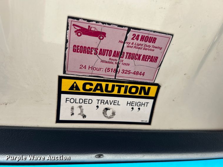 image for item EG1400 1997 Ford F800 bucket truck