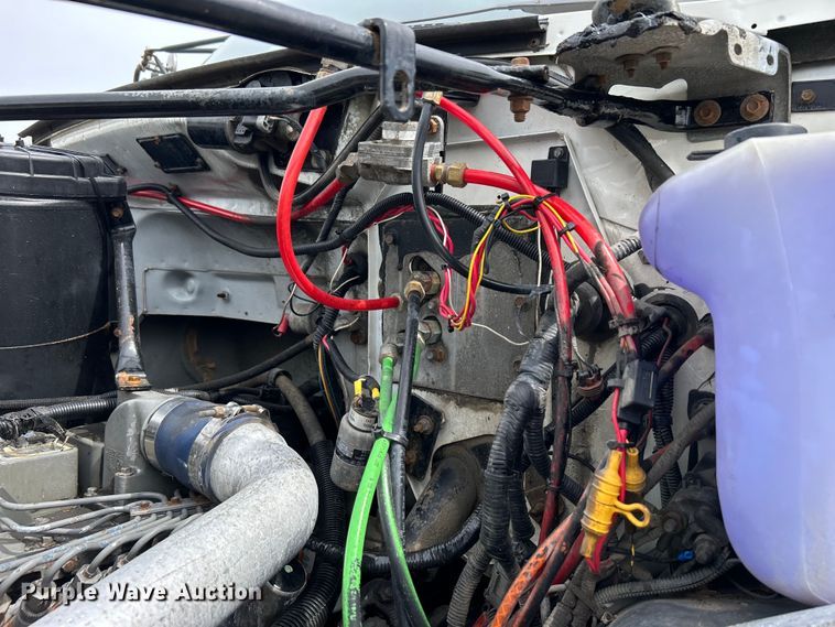 image for item EG1400 1997 Ford F800 bucket truck