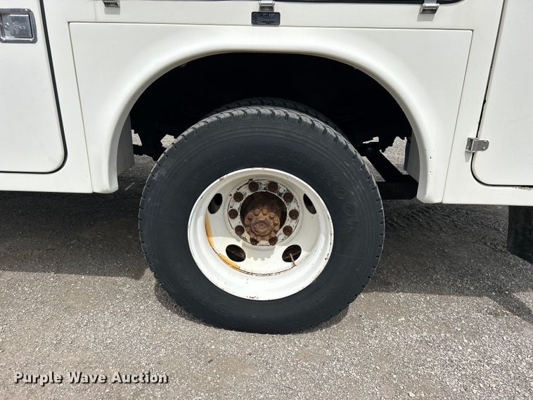 image for item EG1400 1997 Ford F800 bucket truck