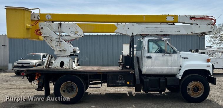image for item EG1401 1991 GMC Topkick C6500 bucket truck