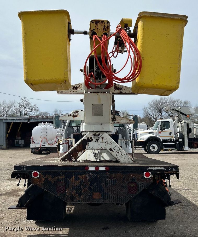 image for item EG1401 1991 GMC Topkick C6500 bucket truck