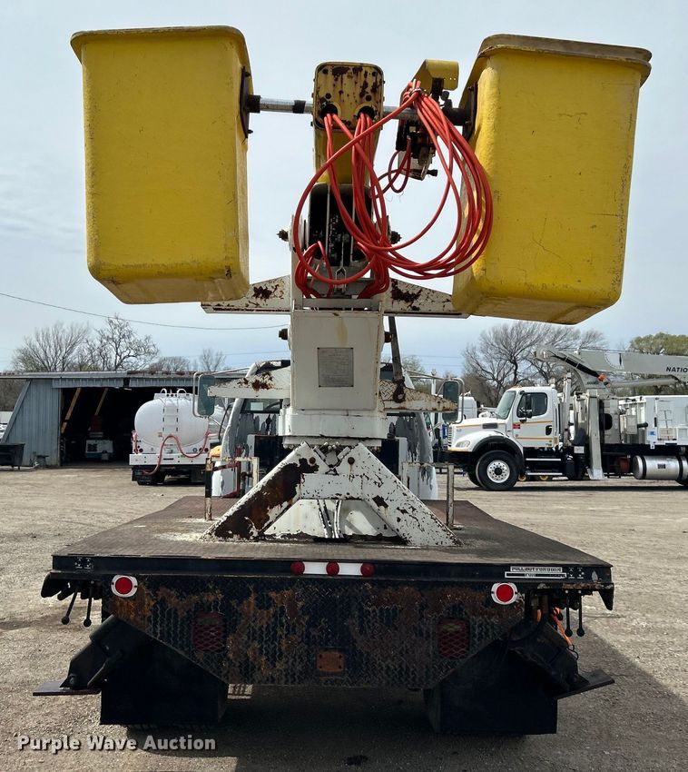 image for item EG1401 1991 GMC Topkick C6500 bucket truck