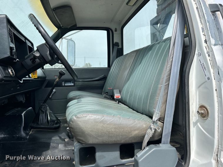 image for item EG1401 1991 GMC Topkick C6500 bucket truck