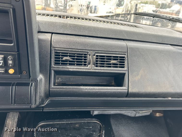 image for item EG1401 1991 GMC Topkick C6500 bucket truck