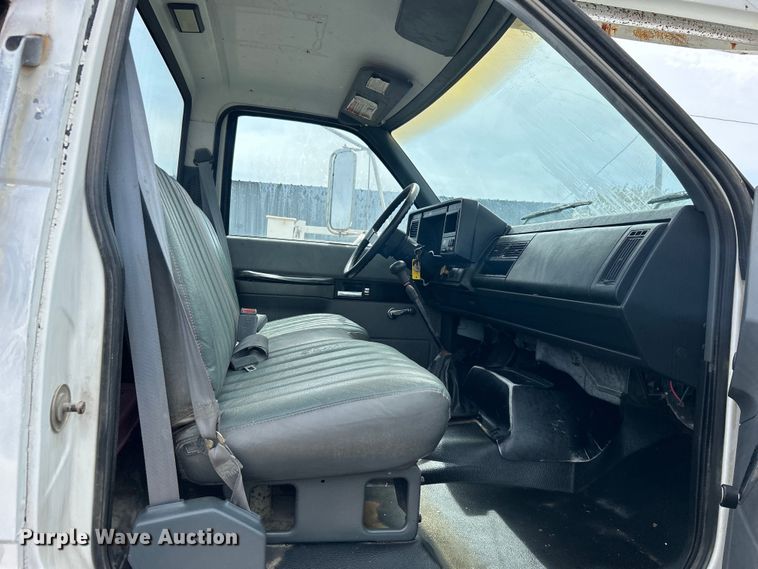 image for item EG1401 1991 GMC Topkick C6500 bucket truck