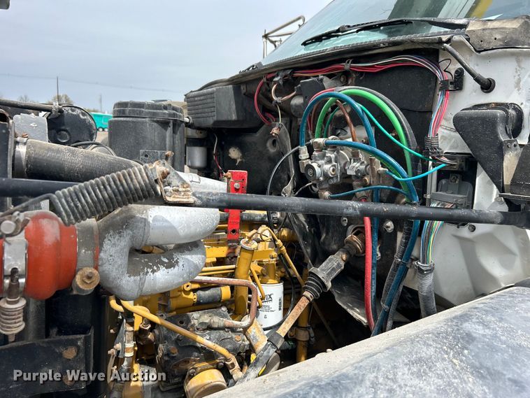 image for item EG1401 1991 GMC Topkick C6500 bucket truck