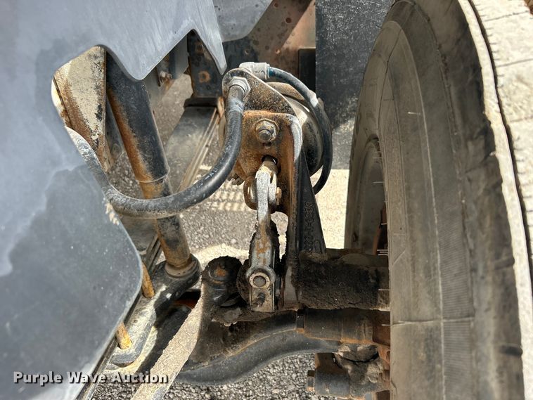 image for item EG1401 1991 GMC Topkick C6500 bucket truck