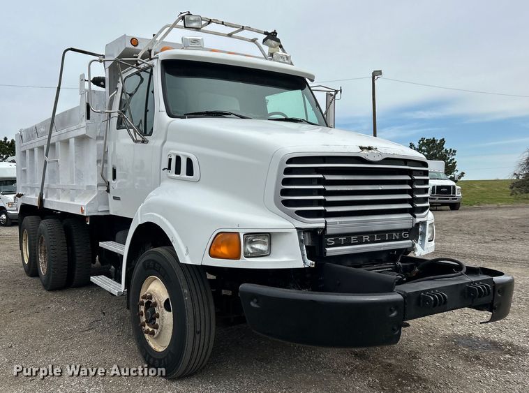 image for item EG1404 2007 Sterling L-Line dump truck