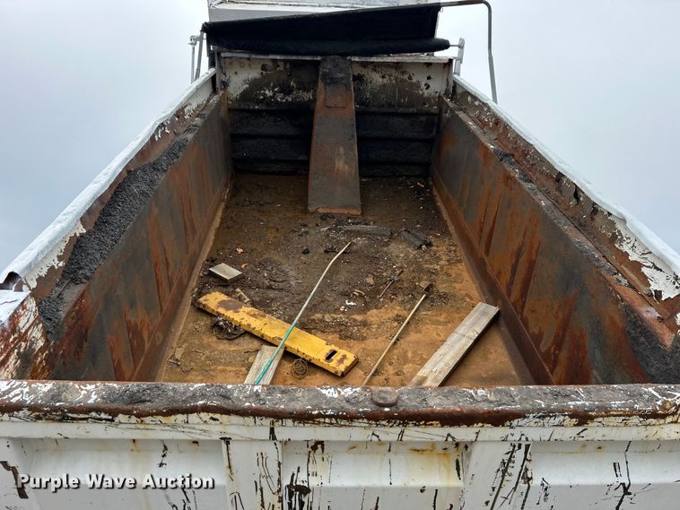 image for item EG1404 2007 Sterling L-Line dump truck