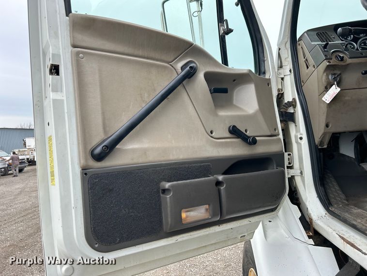 image for item EG1404 2007 Sterling L-Line dump truck