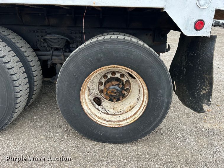 image for item EG1404 2007 Sterling L-Line dump truck