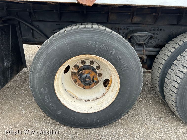 image for item EG1404 2007 Sterling L-Line dump truck