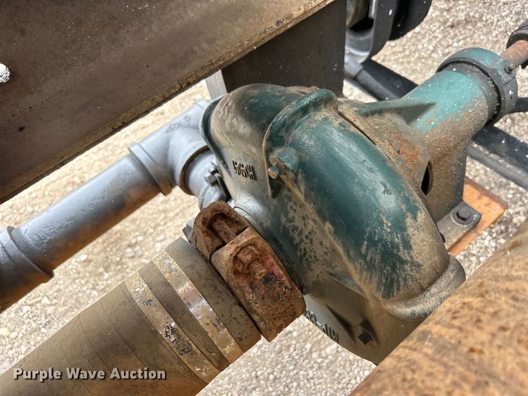 image for item EG1405 1998 Ford LNT8000 water truck