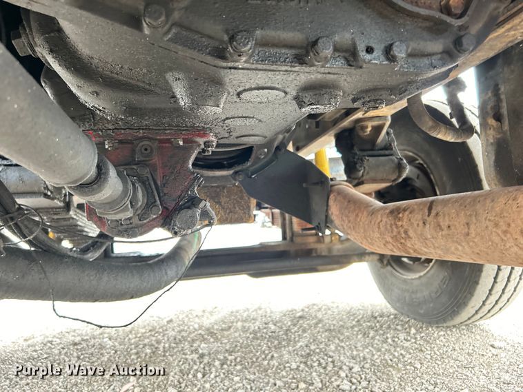 image for item EG1405 1998 Ford LNT8000 water truck