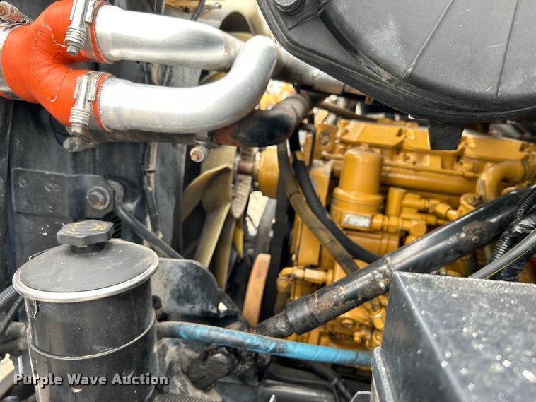 image for item EG1405 1998 Ford LNT8000 water truck